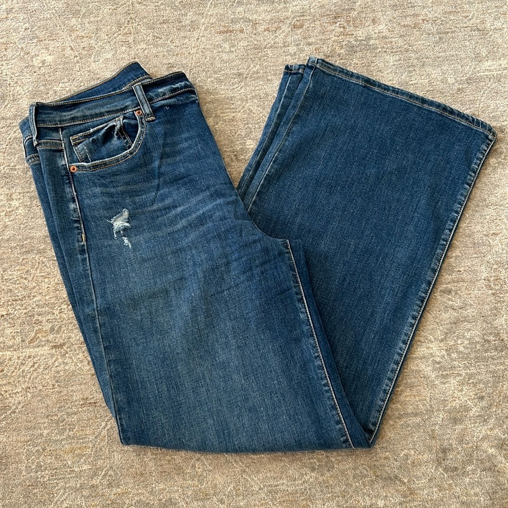 Sneak Peek Wide Leg Jeans